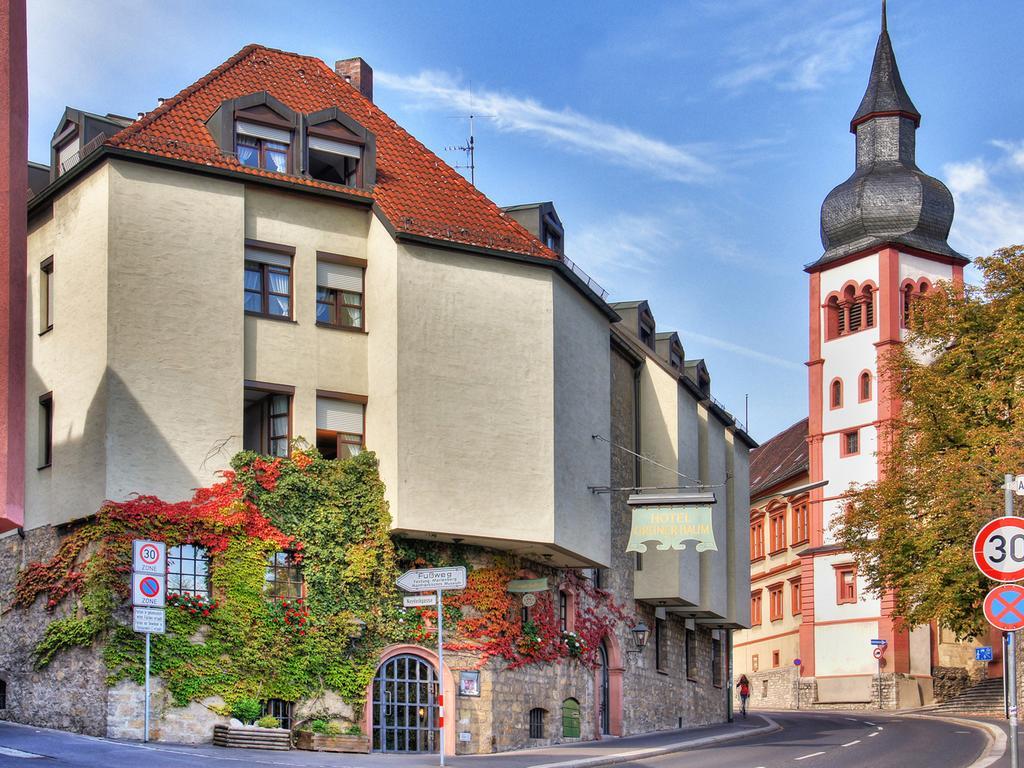 Hotel Gruener Baum Wurzburg Exterior photo